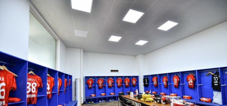 包含金州勇士发布备战花絮，赛后队长鼓劲，中超任务艰巨，更衣室氛围转暖的词条